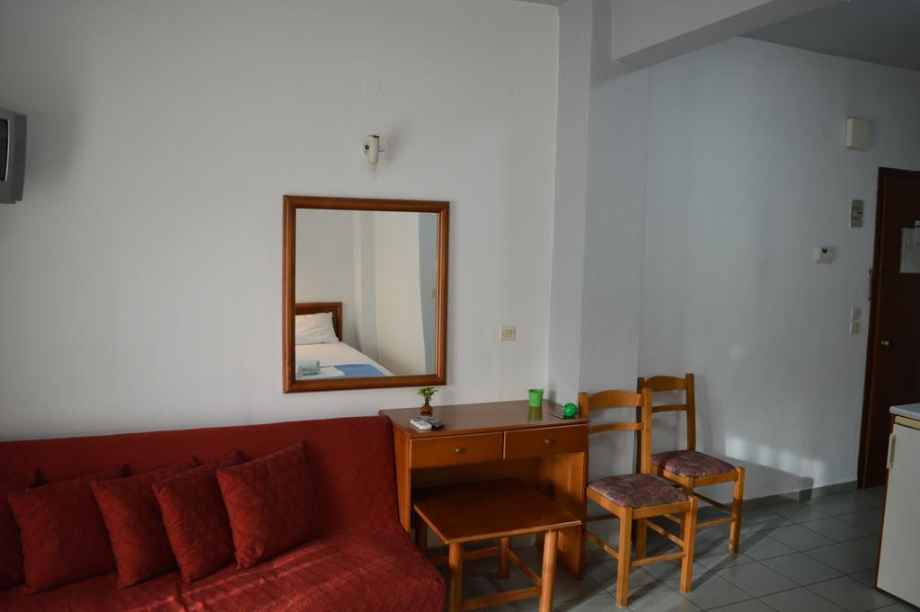 Galanis Studios And Apartments Platamonas Exterior foto